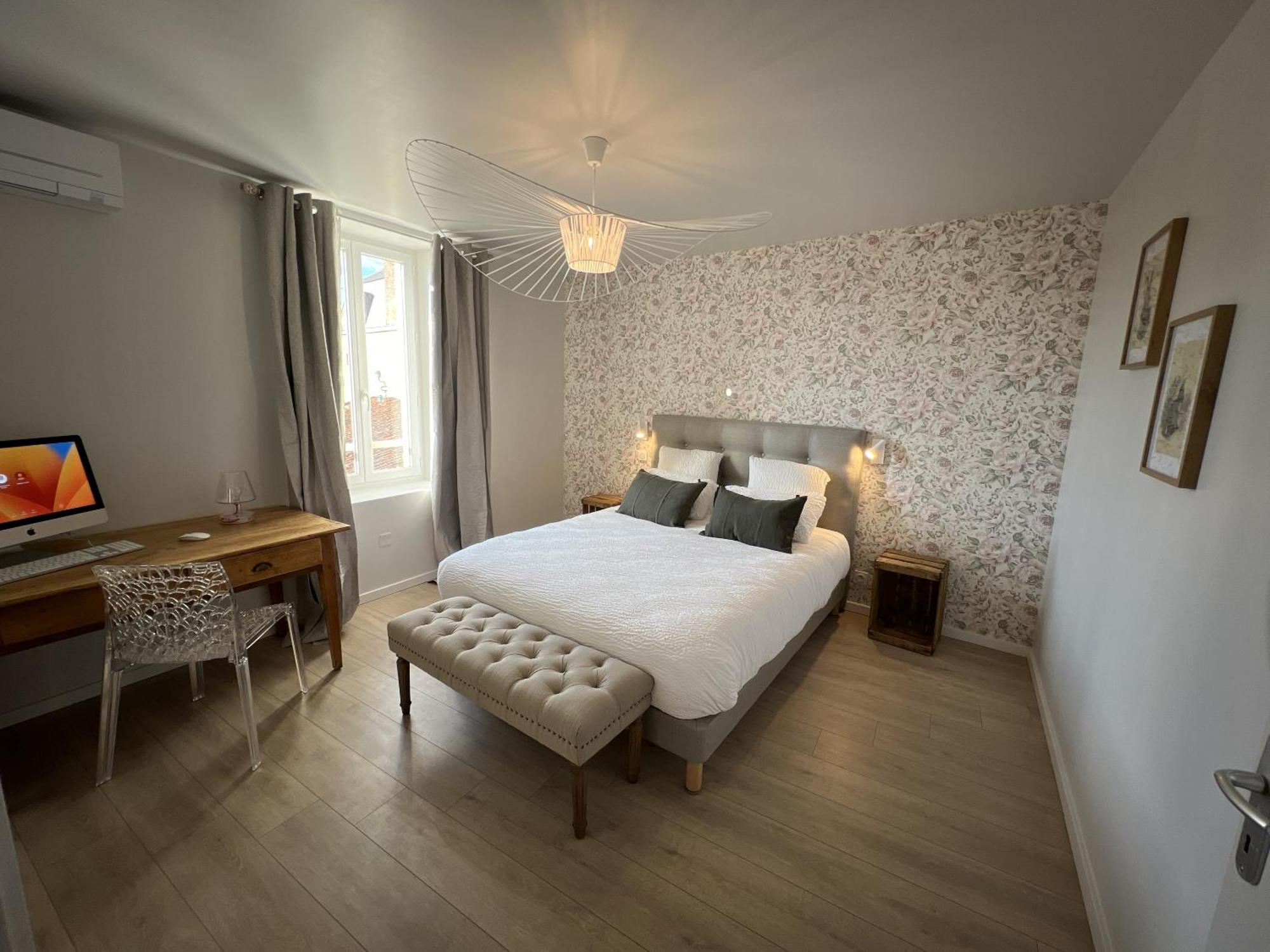 Babolene Shabby Suite Villefranche-de-Rouergue Rum bild